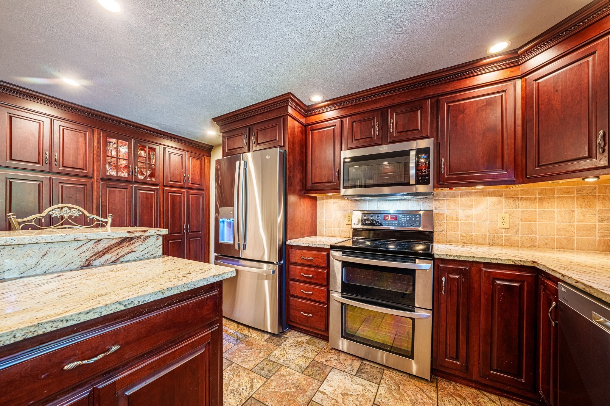 main property photo 2