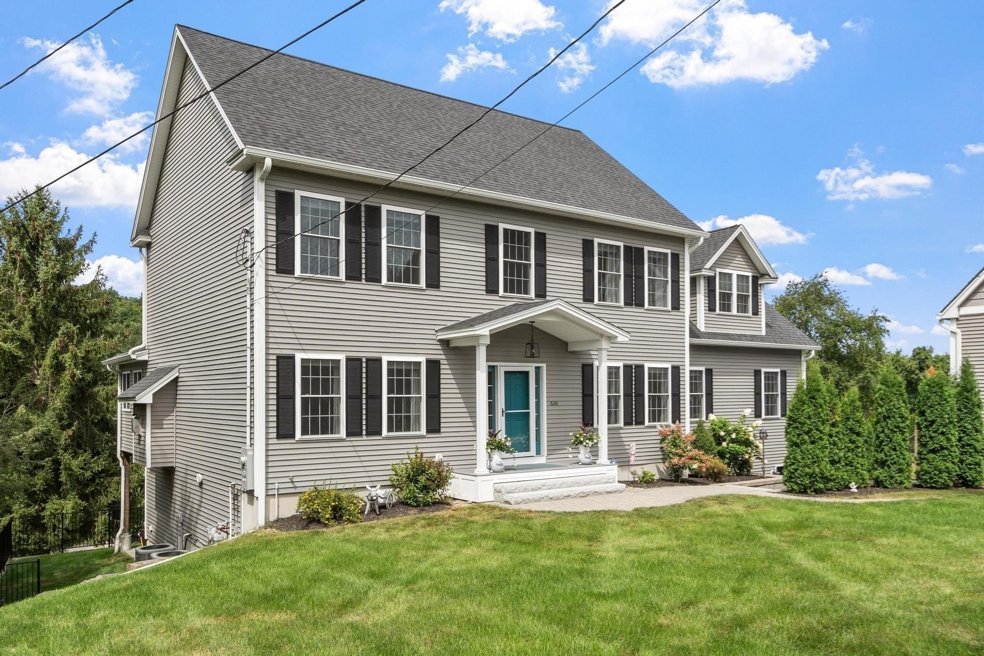 main property photo 2