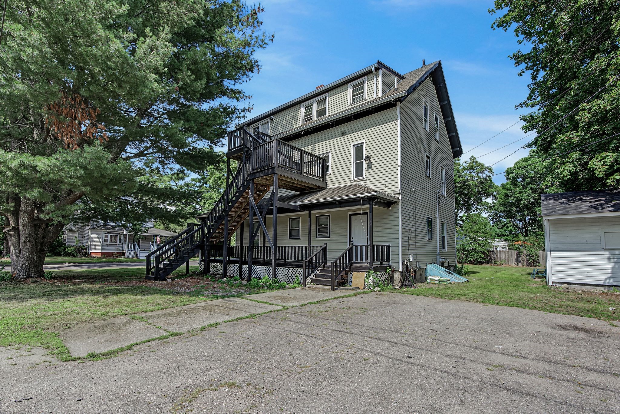 main property photo 15