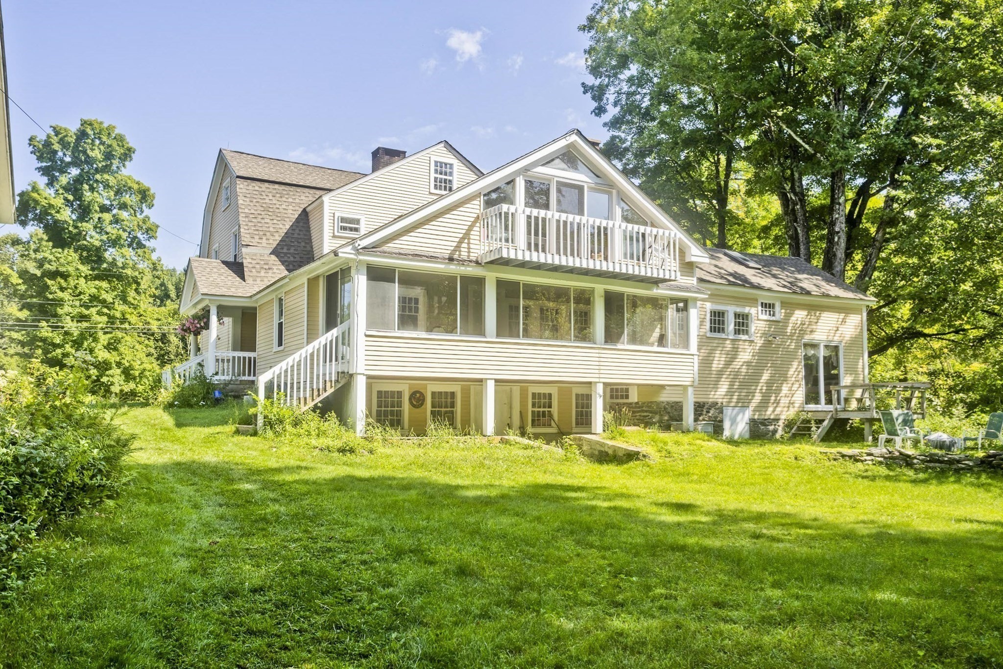 main property photo 21