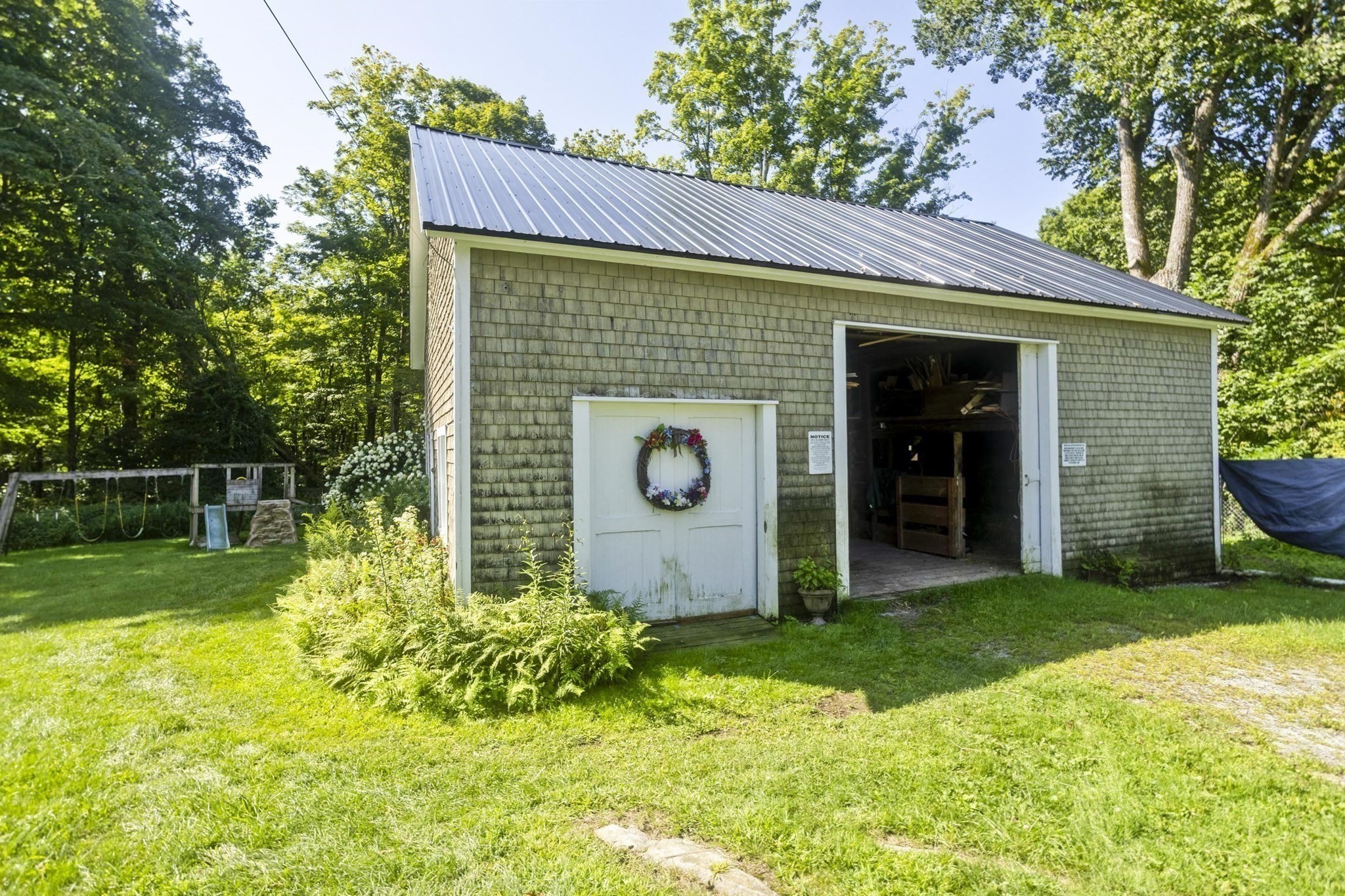 main property photo 22