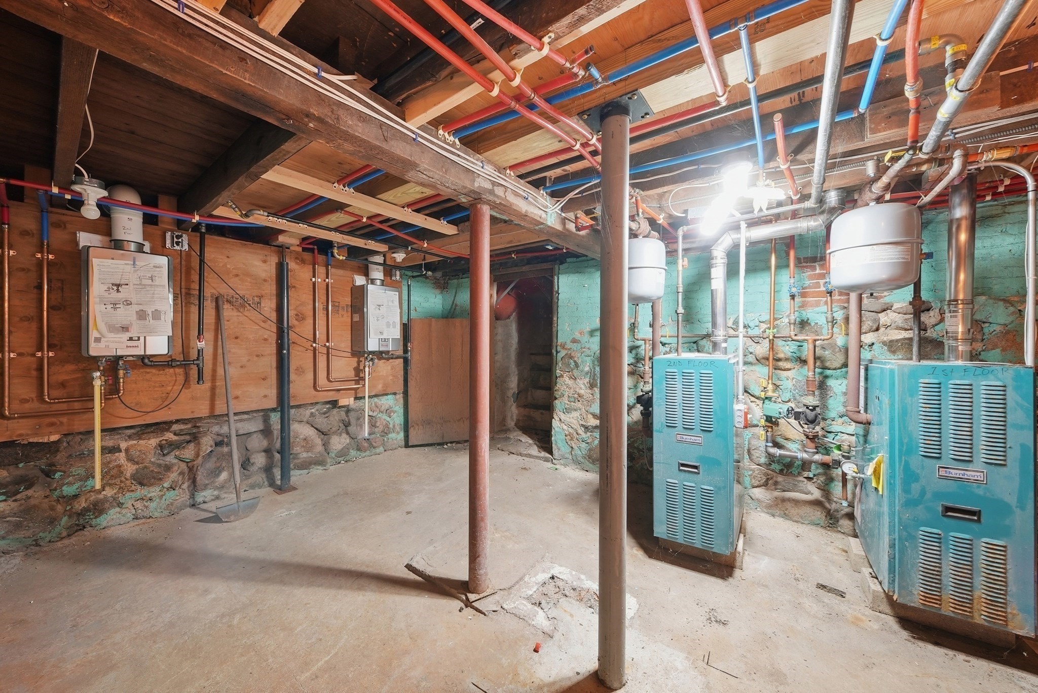 main property photo 31