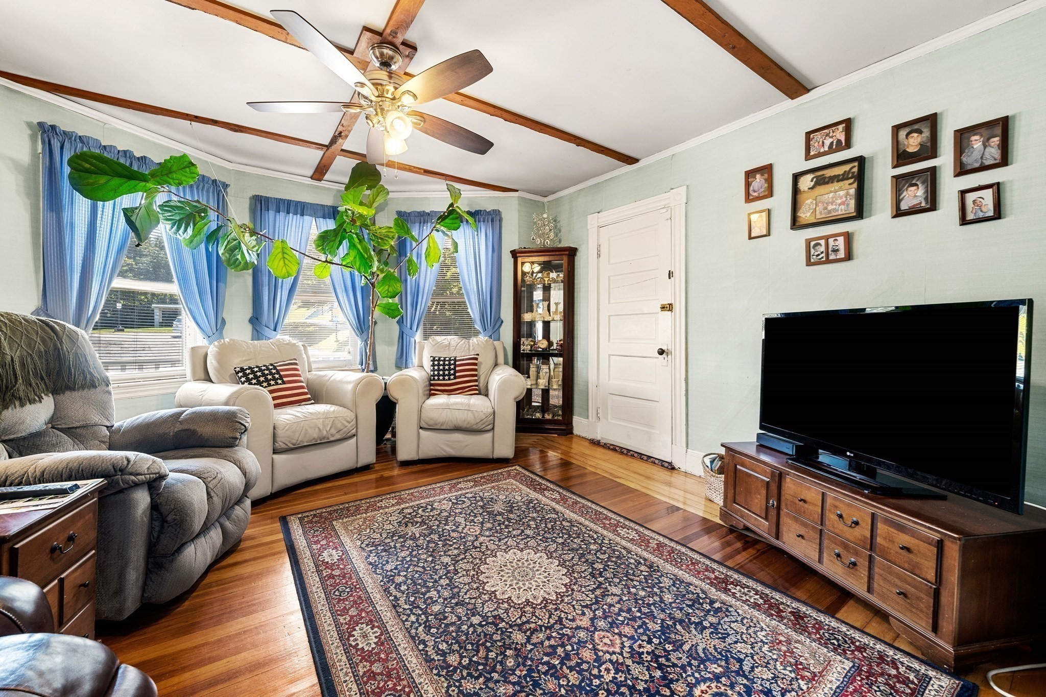 main property photo 8