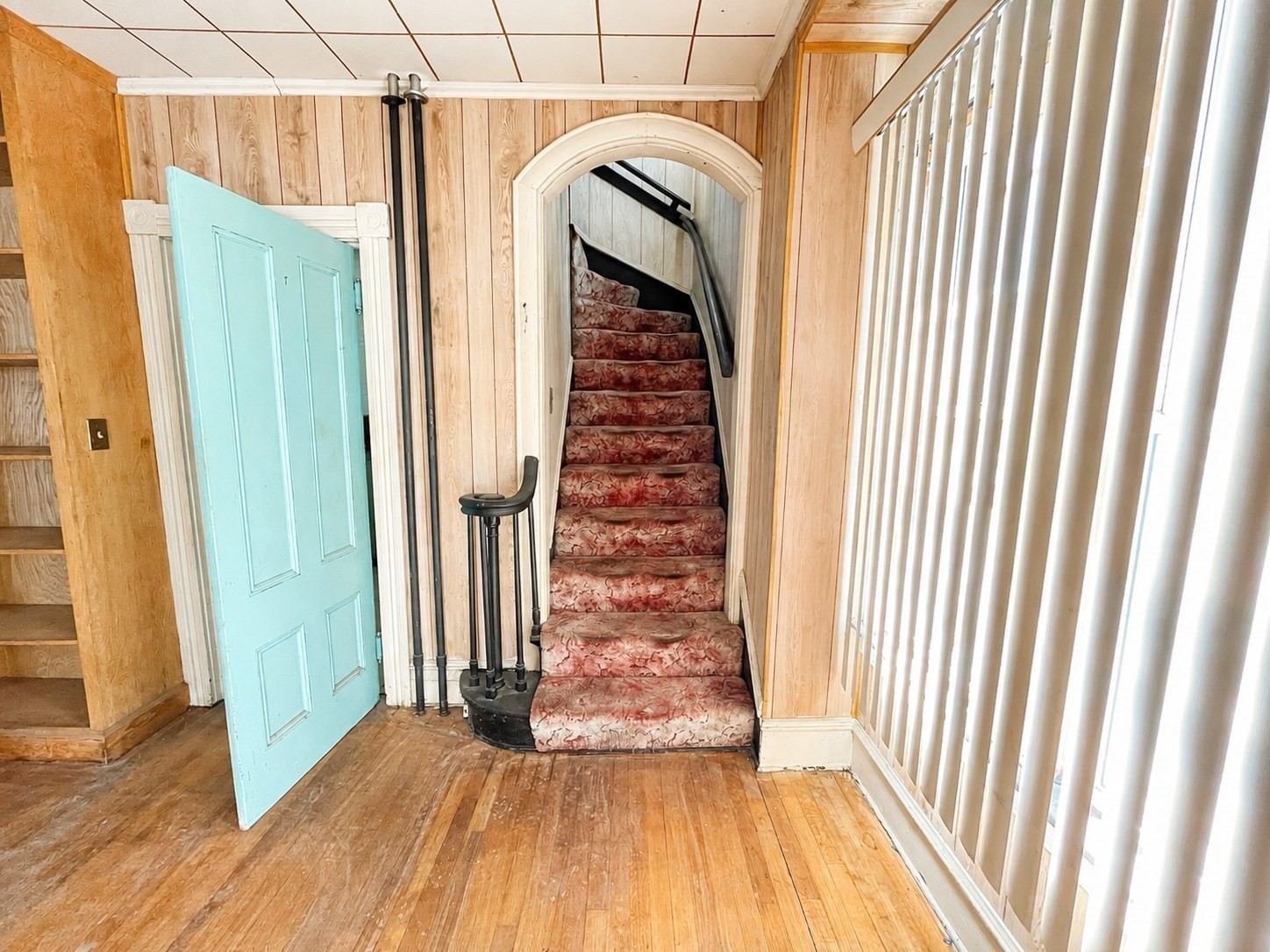 main property photo 6