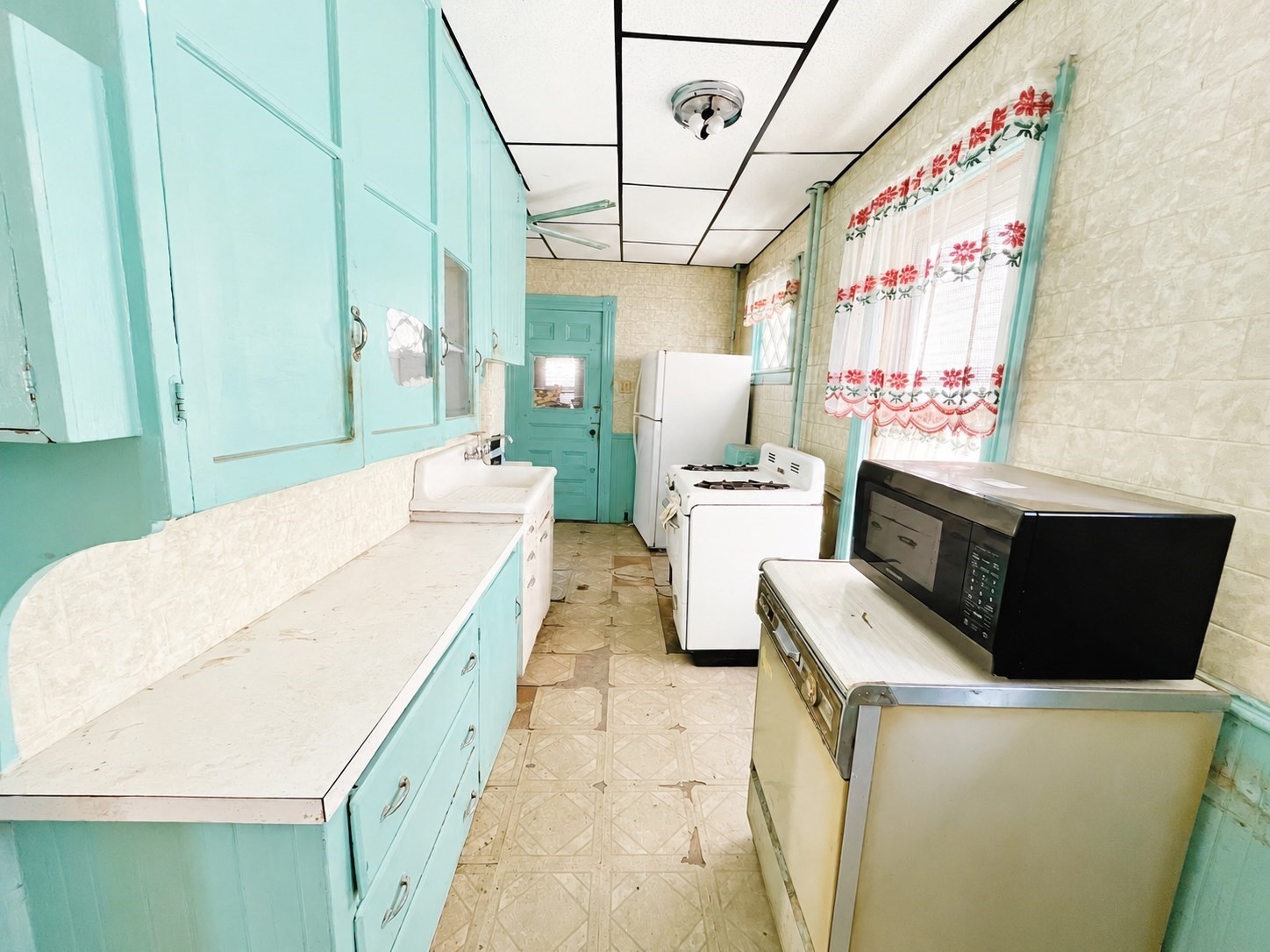 main property photo 9