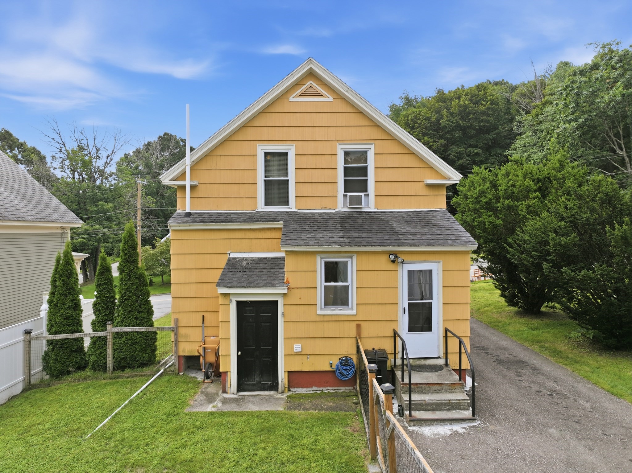 main property photo 32