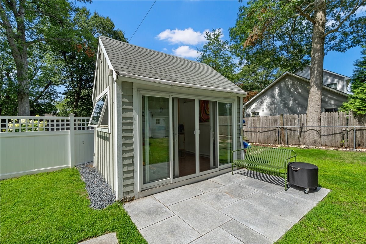 main property photo 20