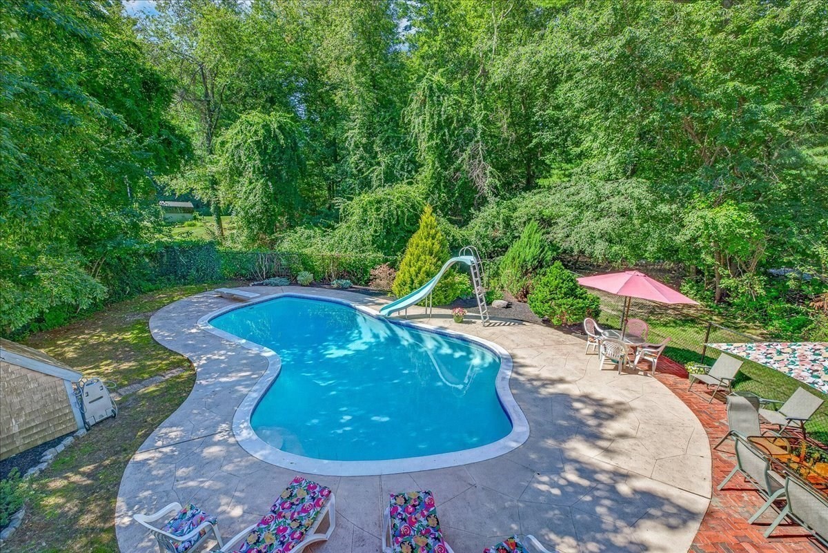 main property photo 29