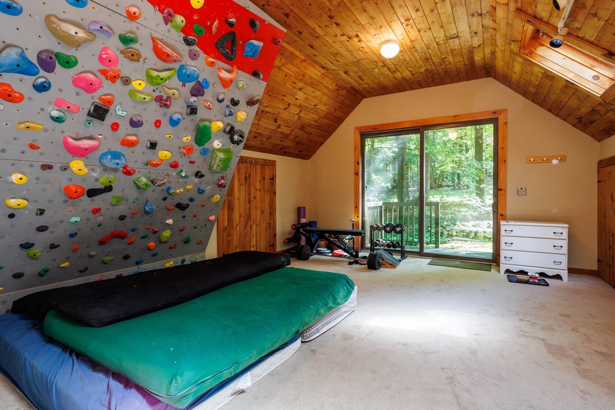 main property photo 36
