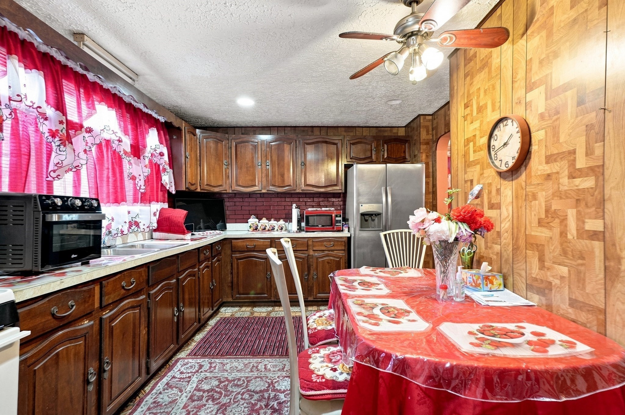 main property photo 5