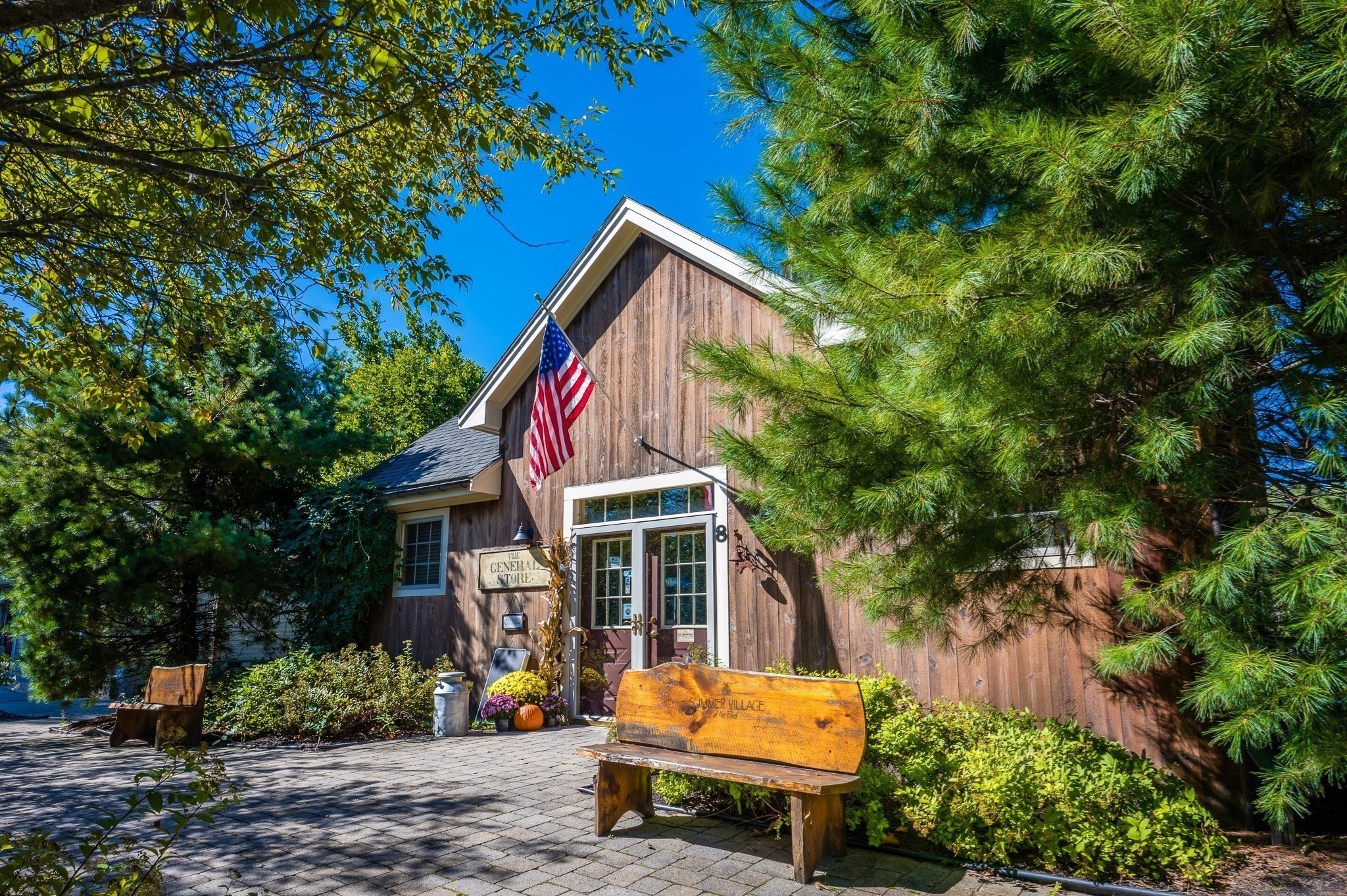 main property photo 23