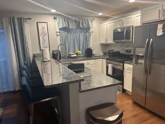 main property photo 8