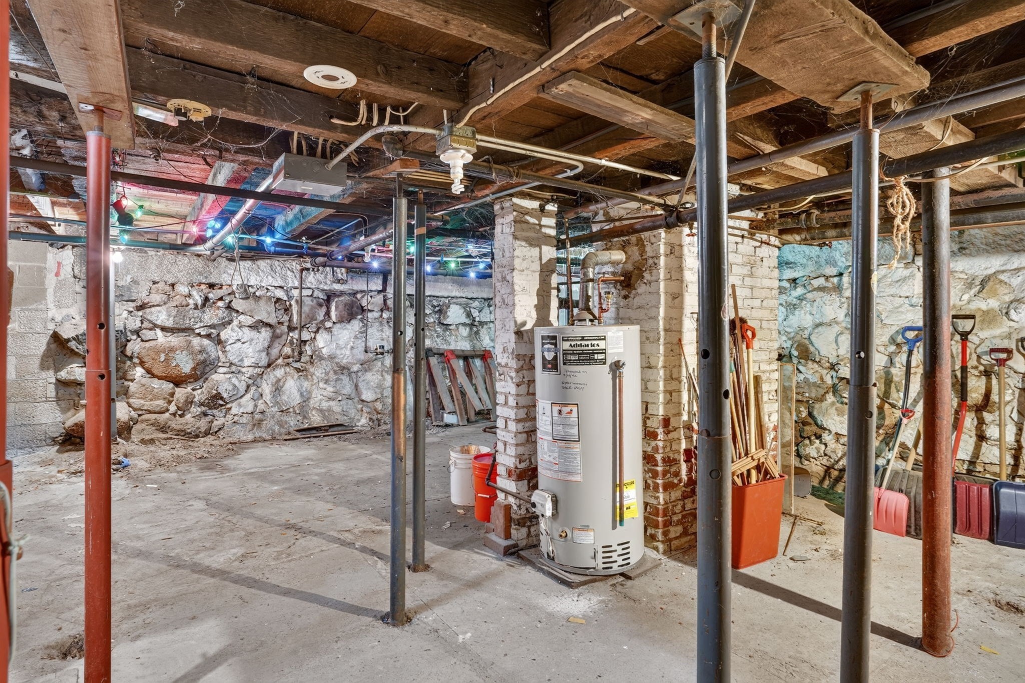 main property photo 14