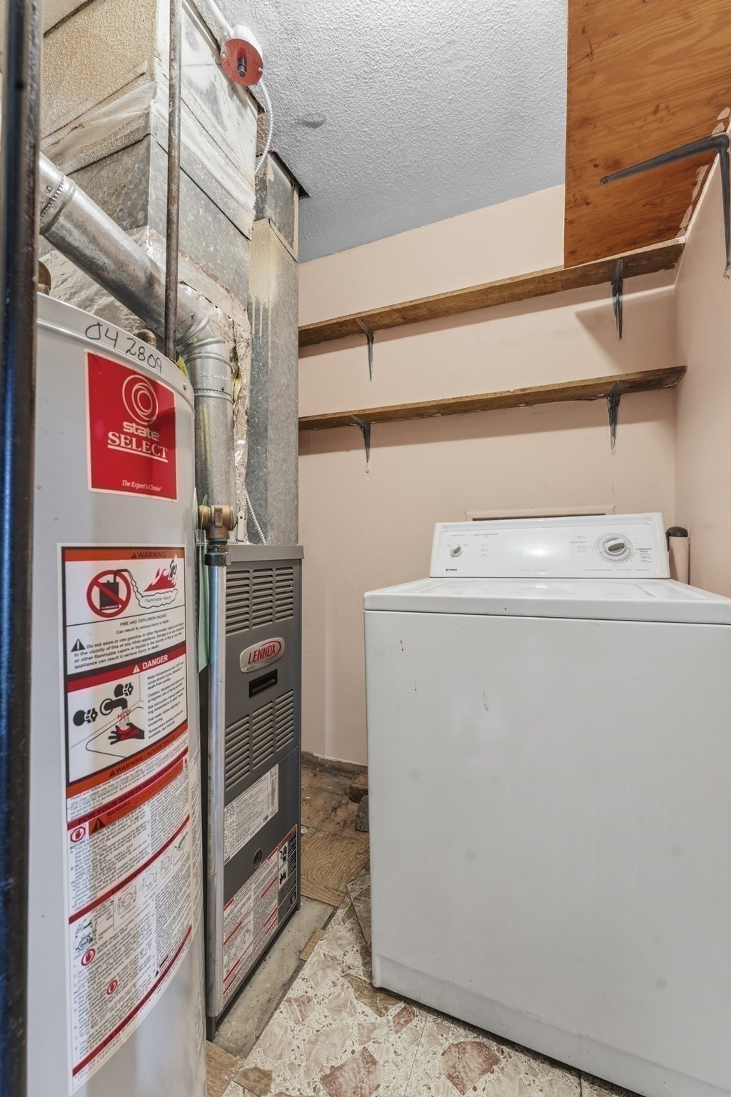 main property photo 27