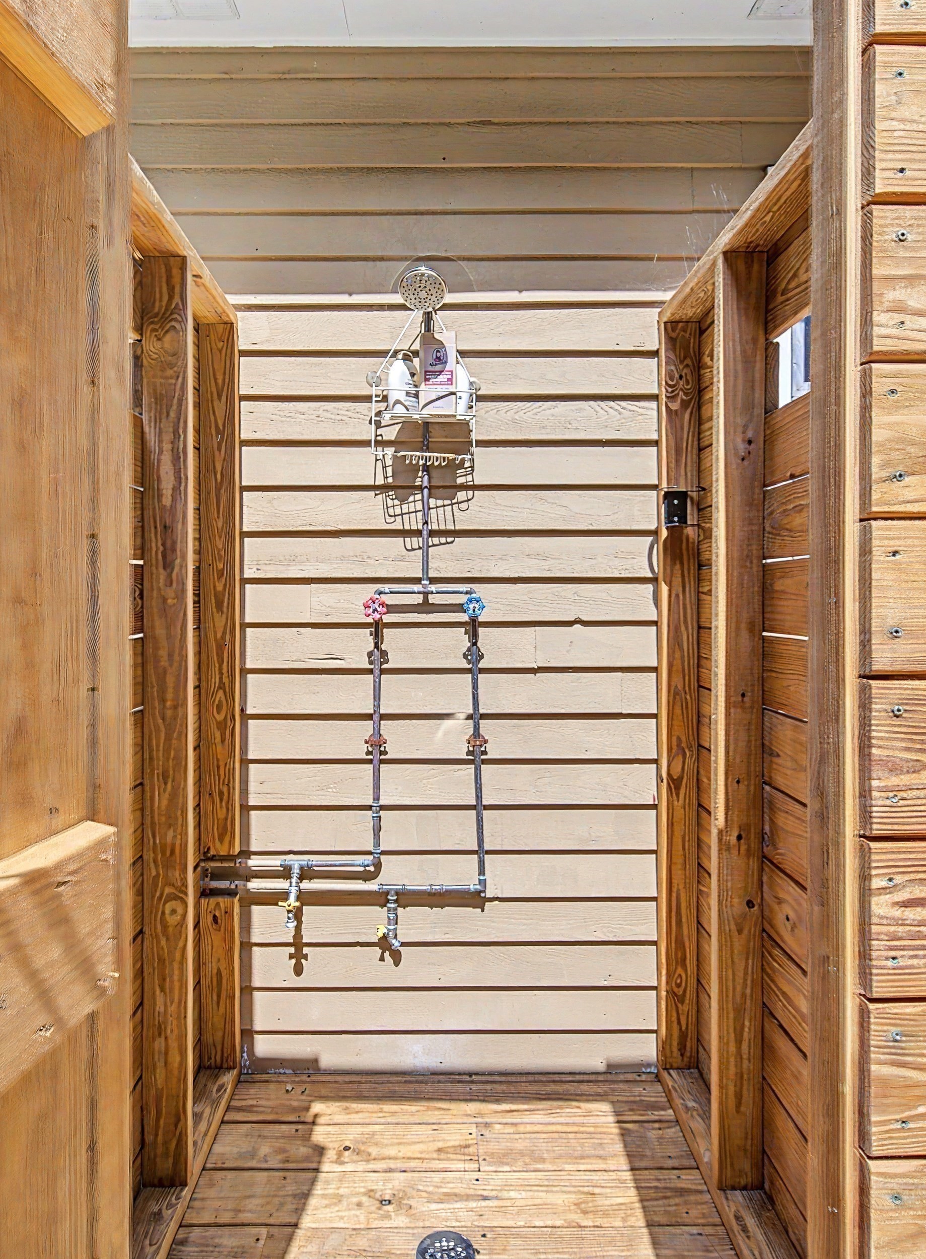 main property photo 34