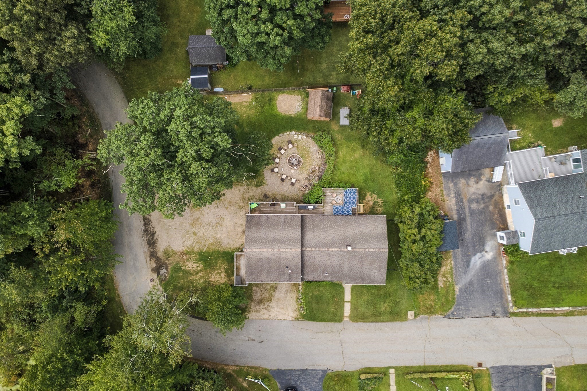 main property photo 33