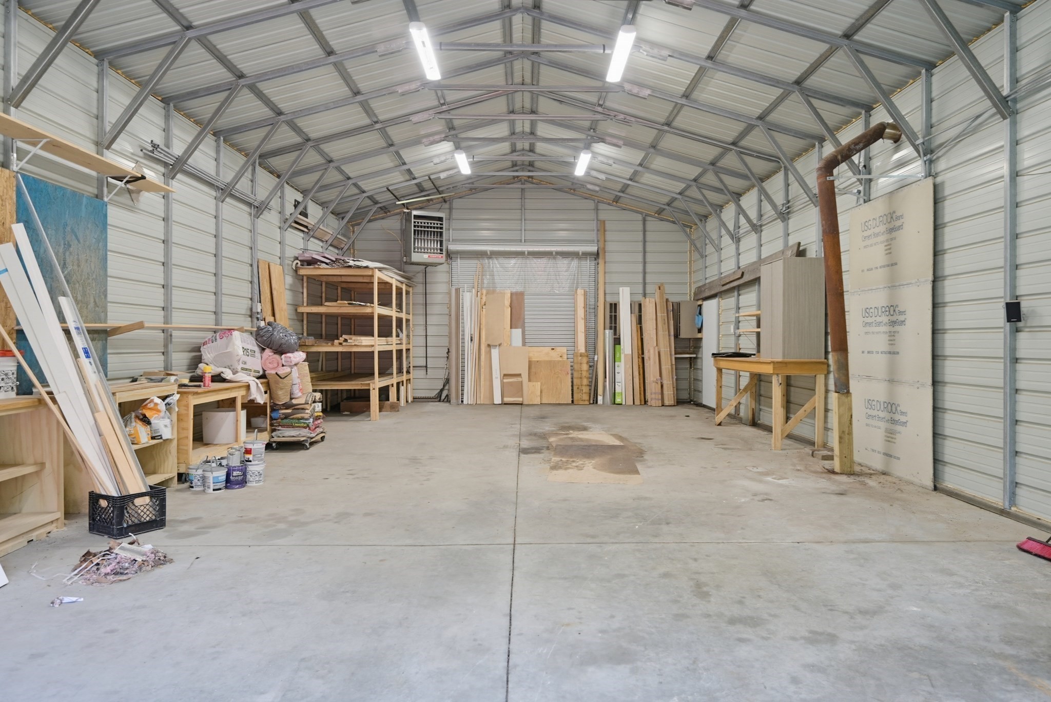 main property photo 40