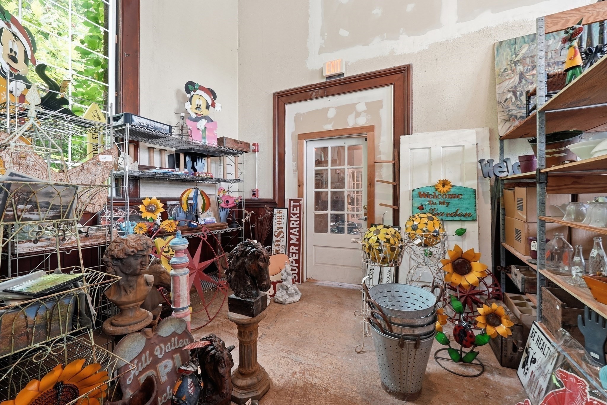 main property photo 9