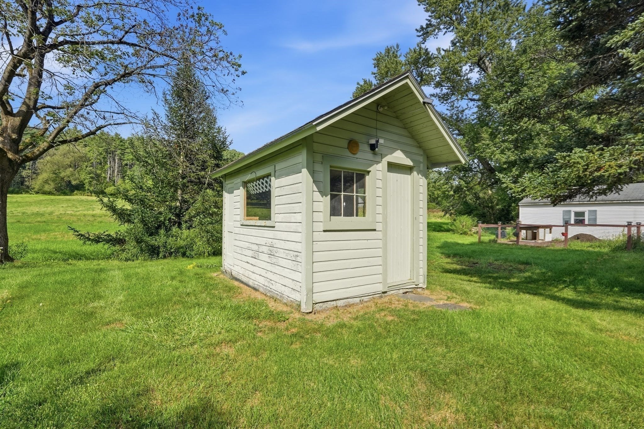 main property photo 31