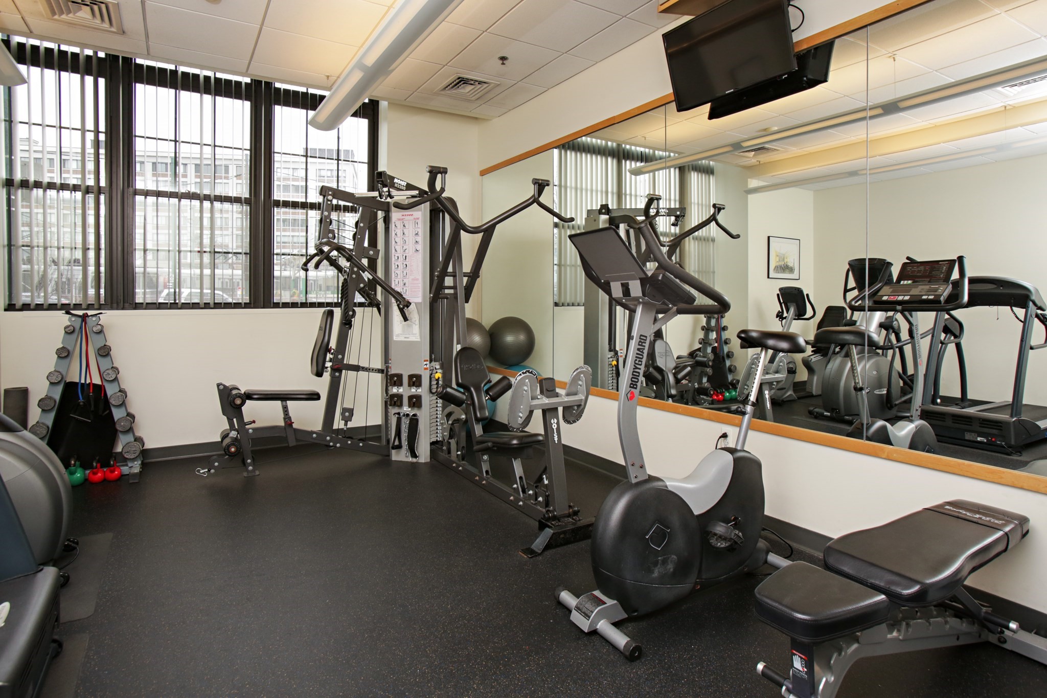 main property photo 12