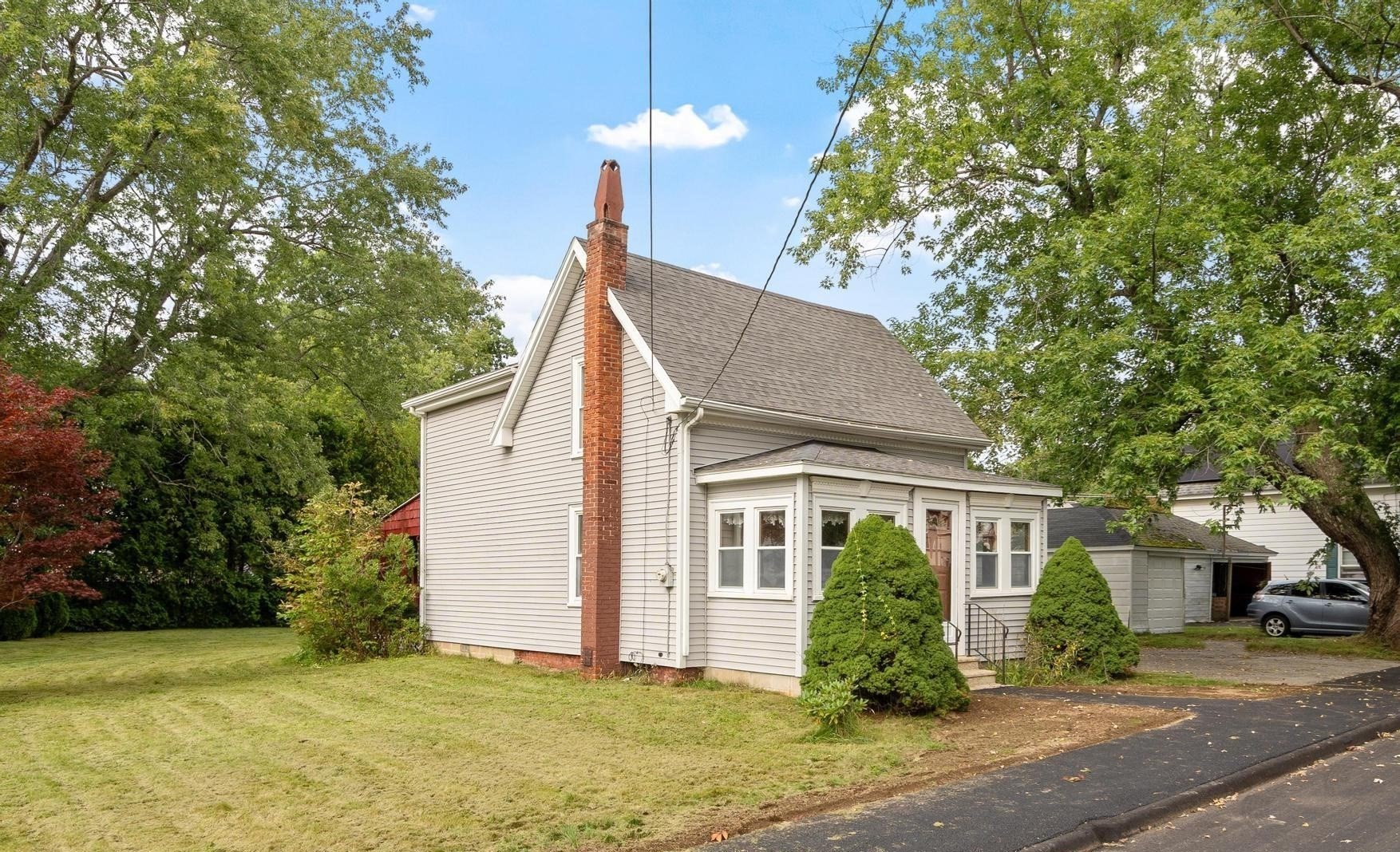 main property photo 26