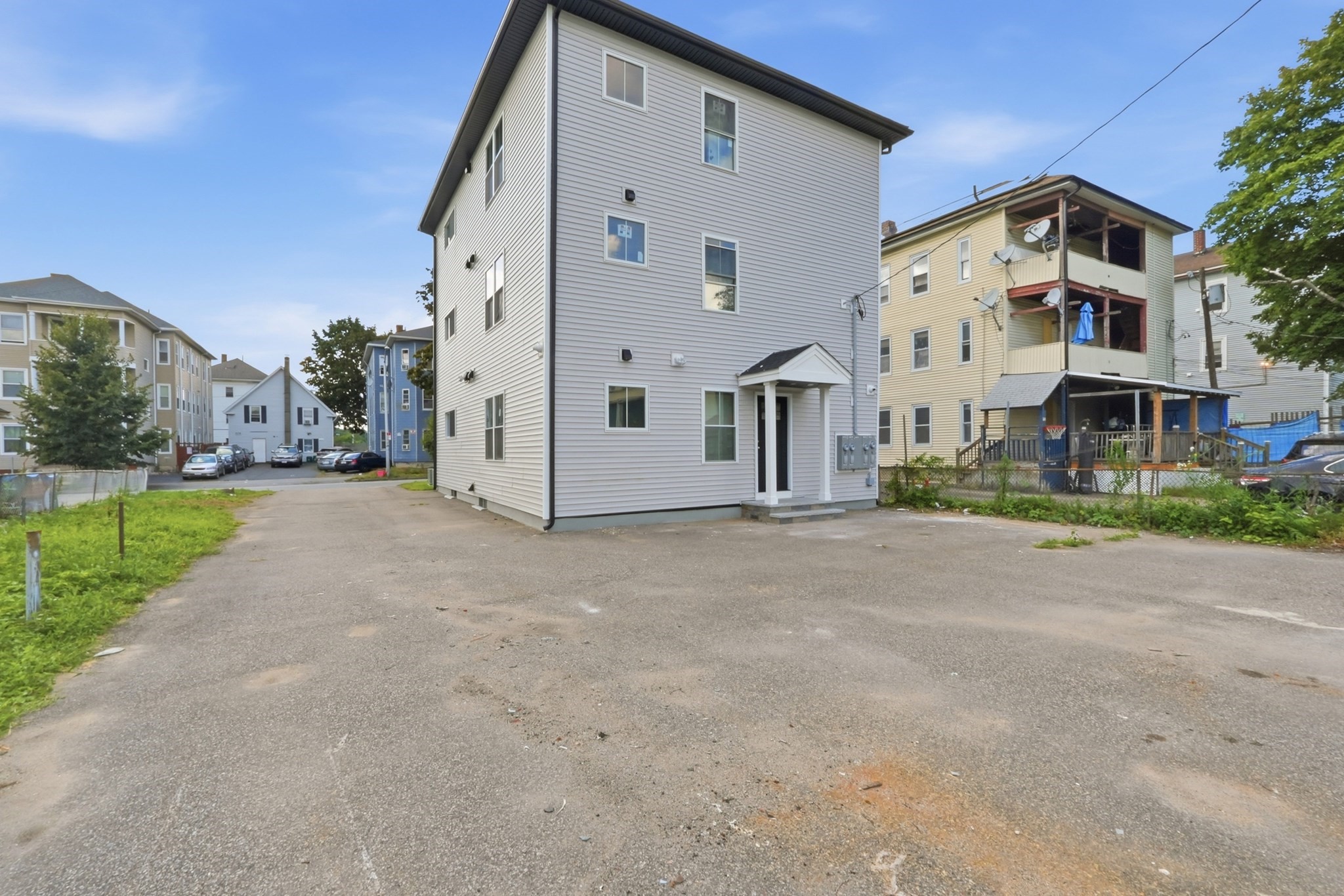 main property photo 37