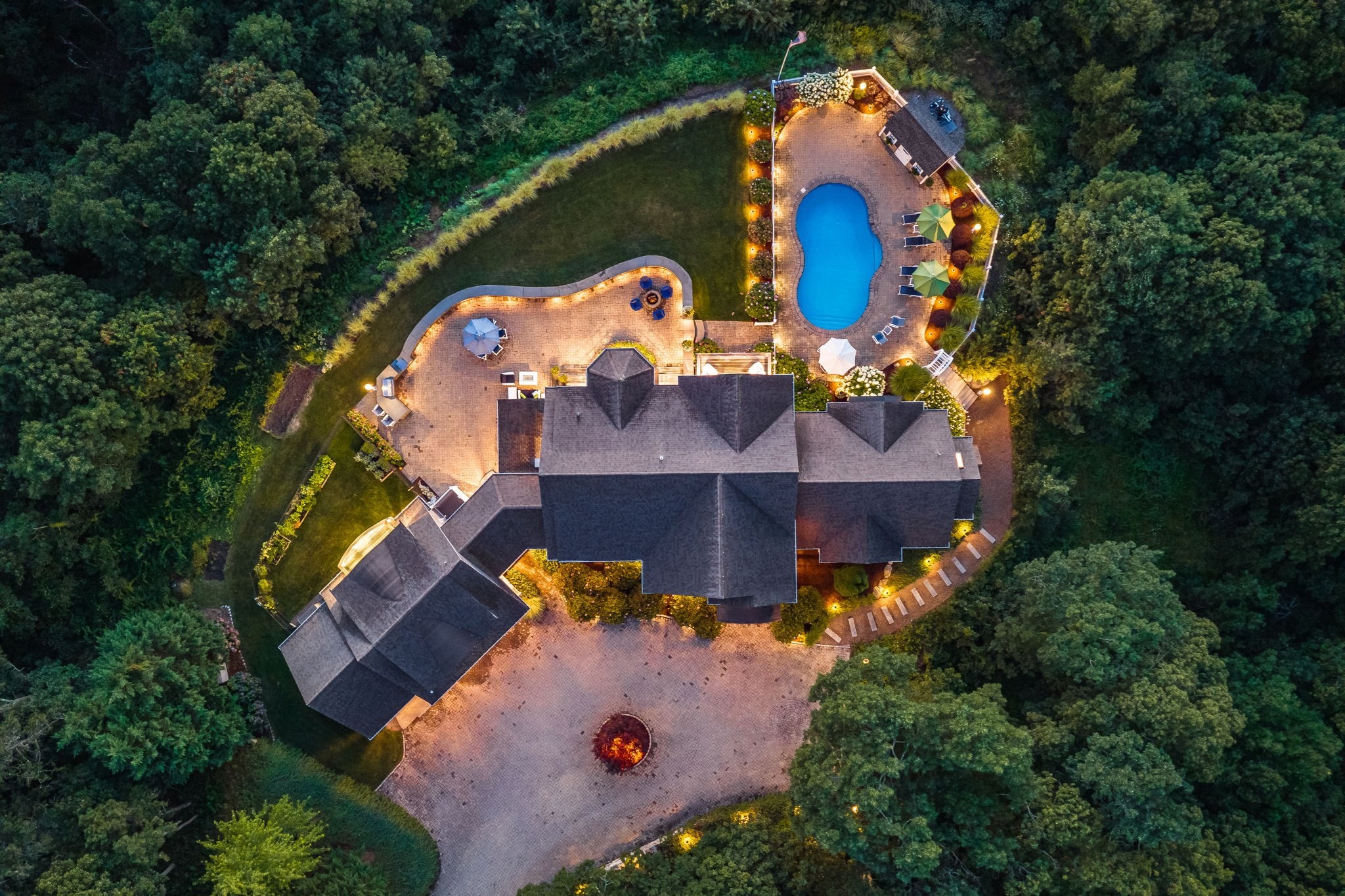 main property photo 40