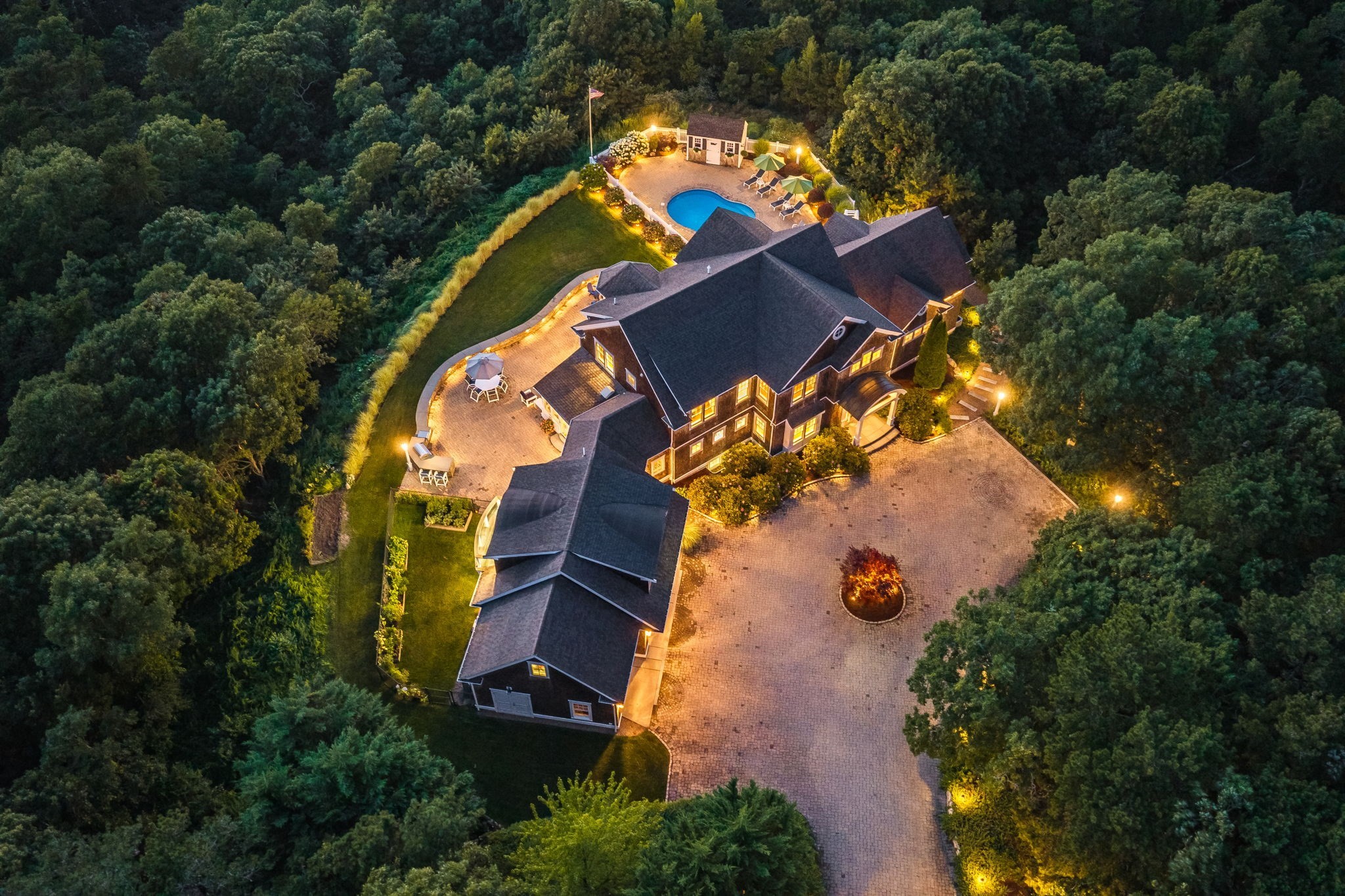 main property photo 41