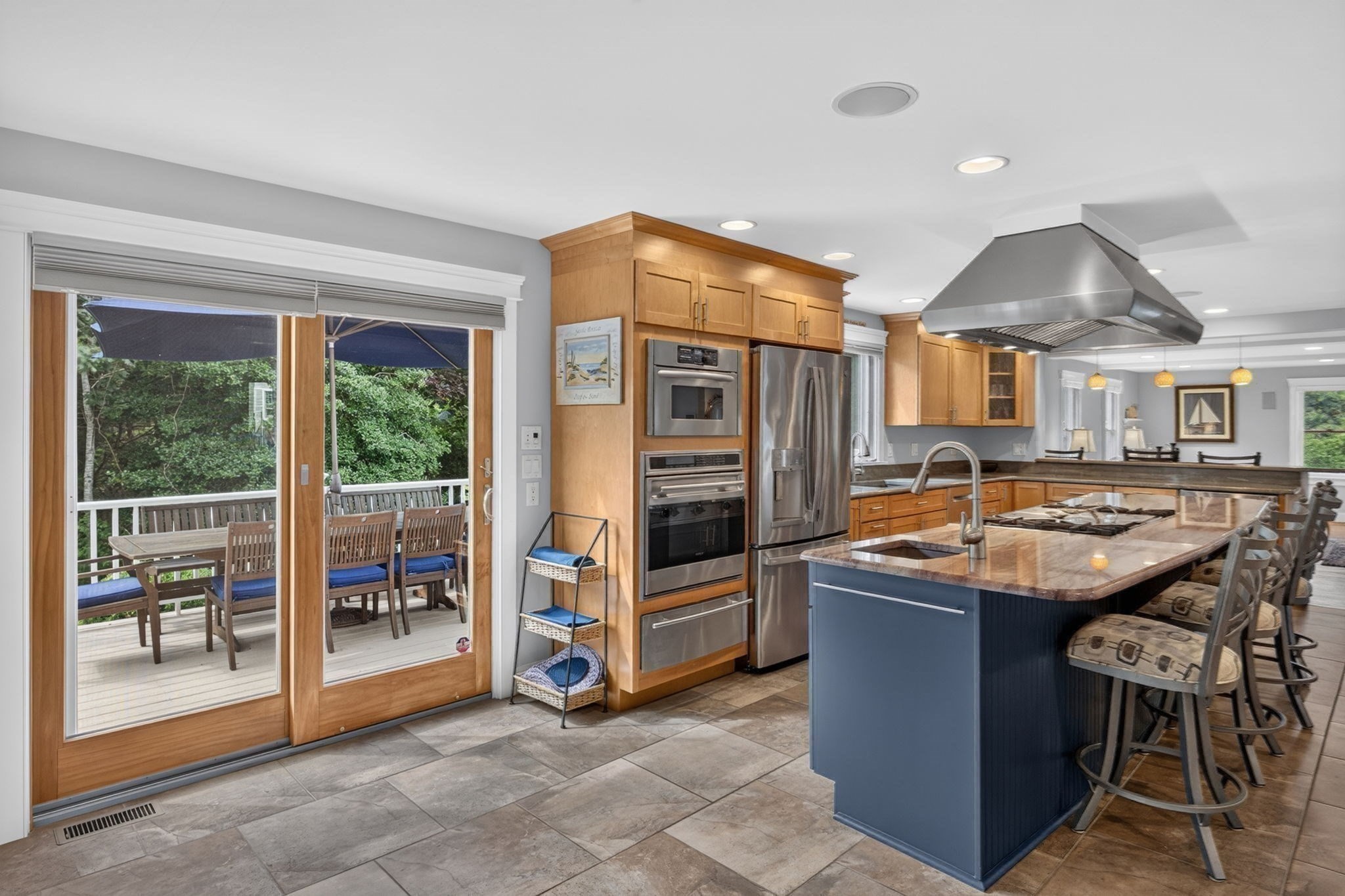 main property photo 16