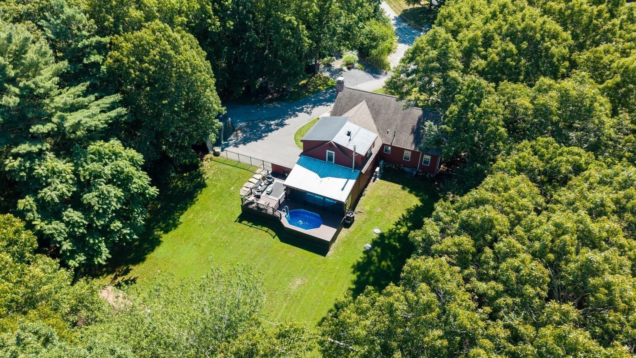 main property photo 35