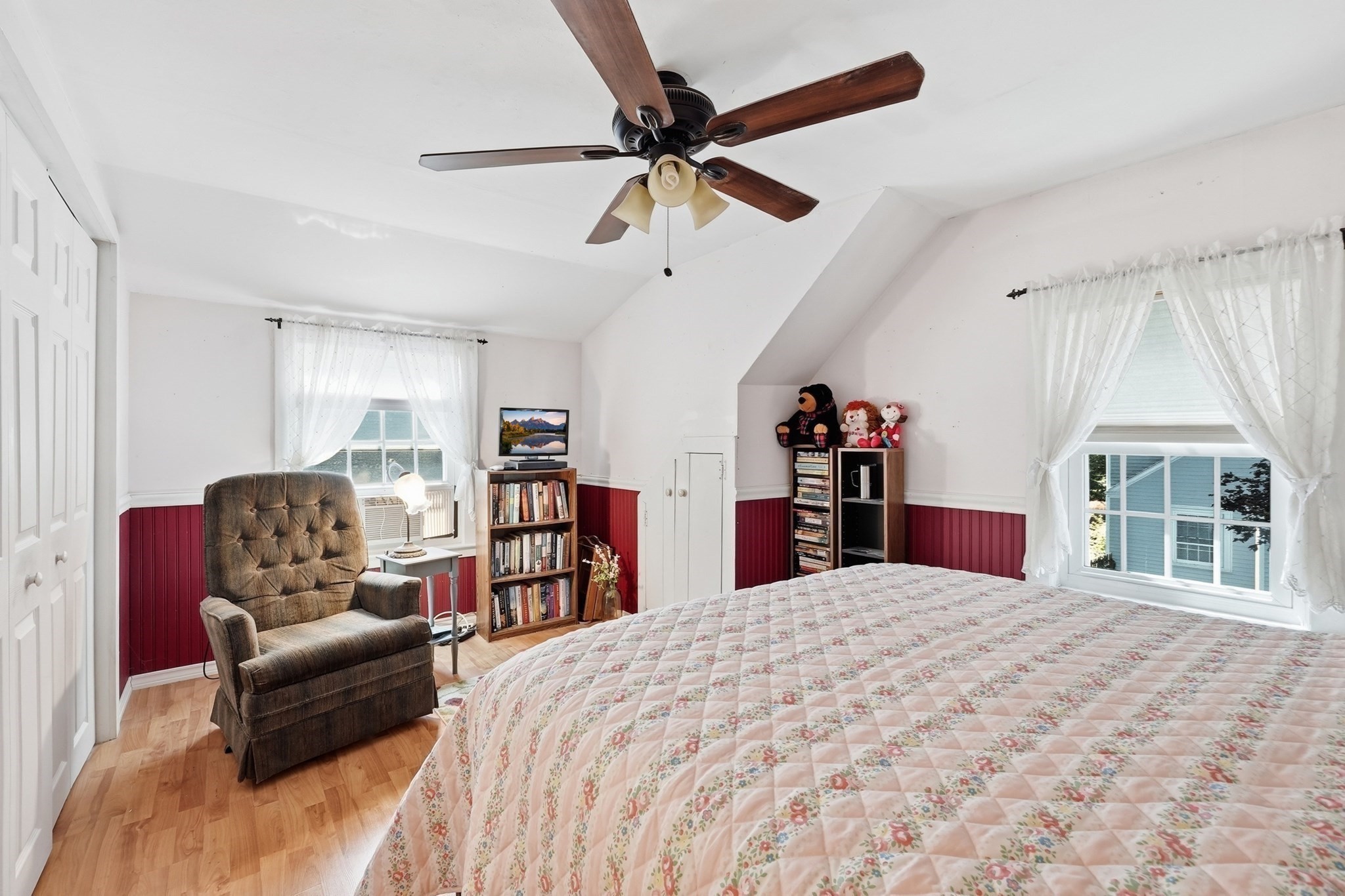 main property photo 20