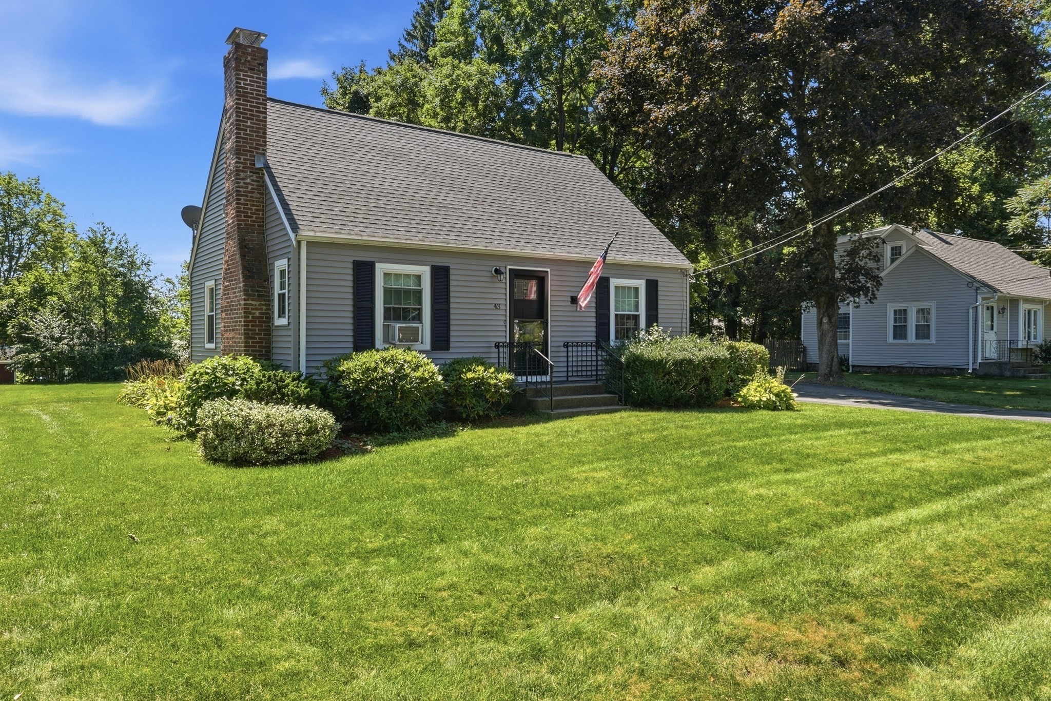 main property photo 3