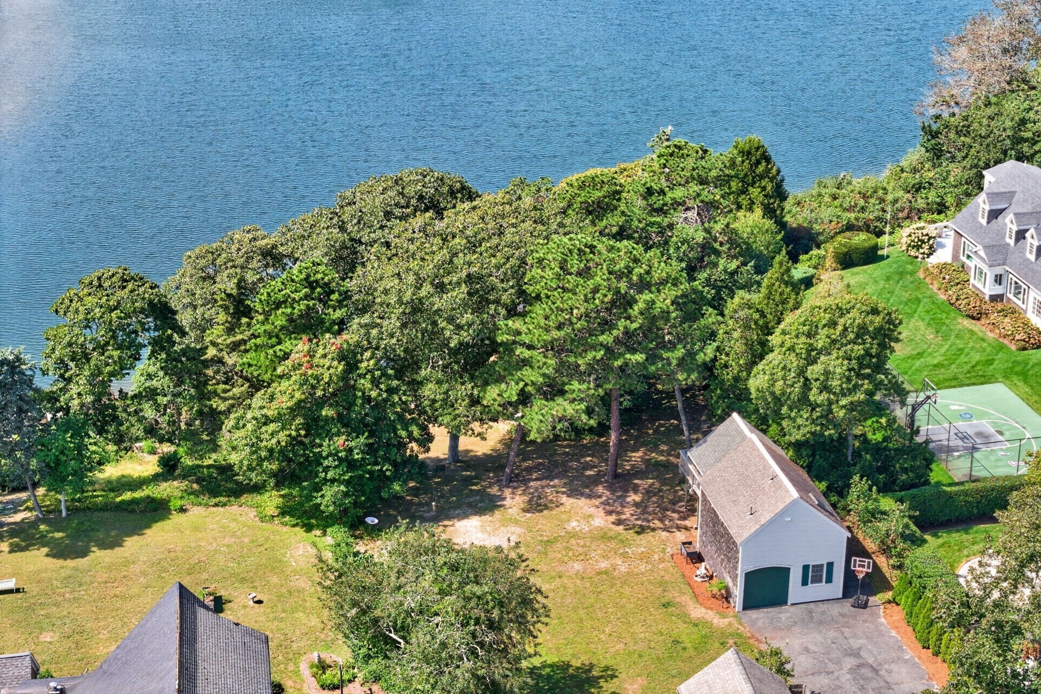 main property photo 16