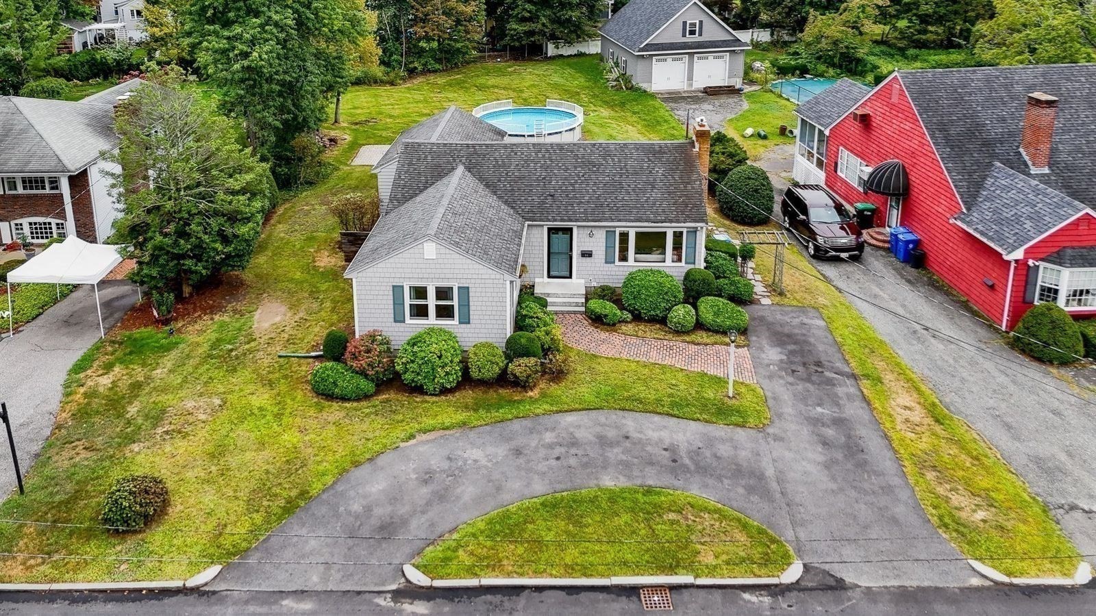 main property photo 13