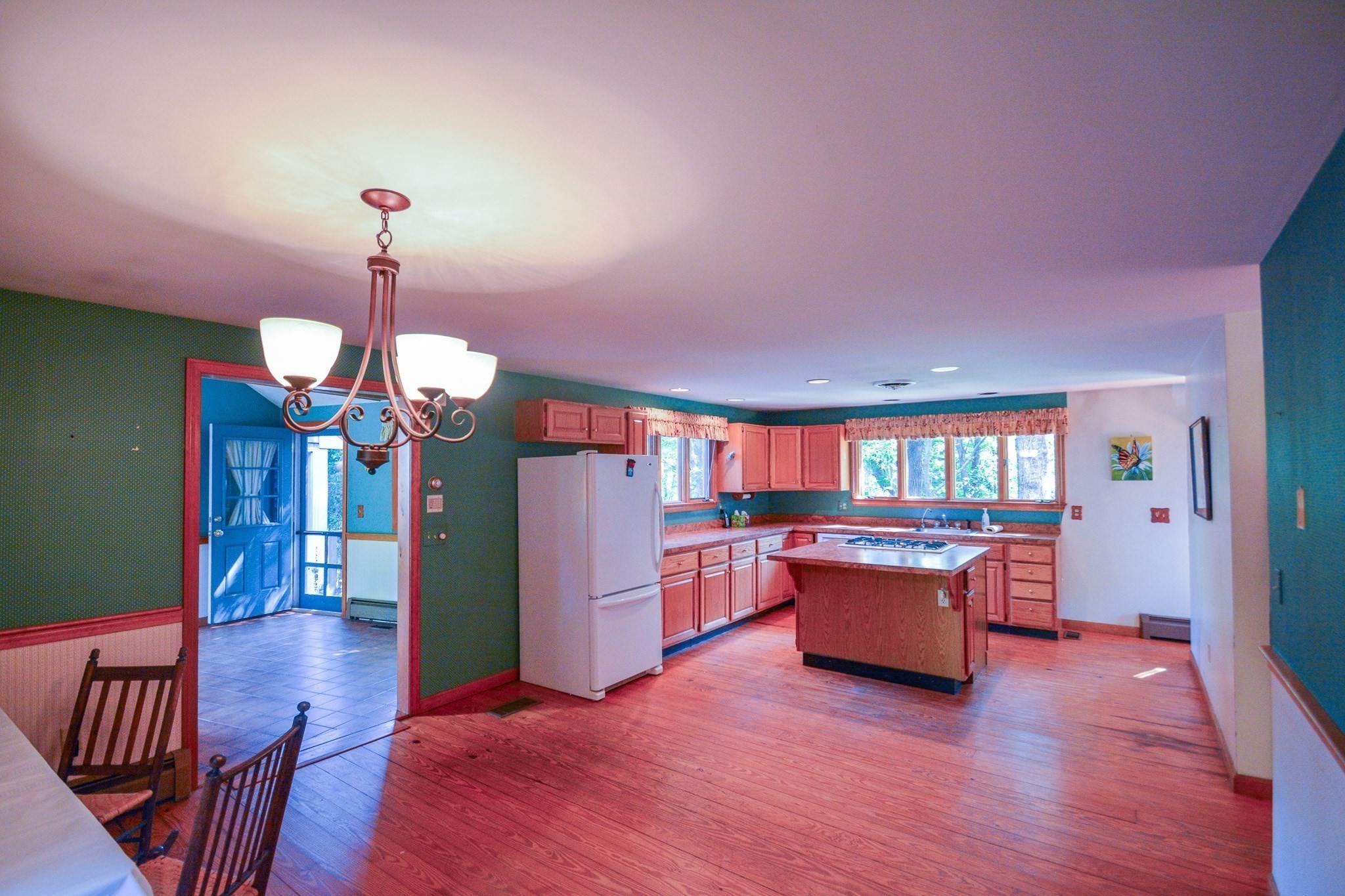 main property photo 20