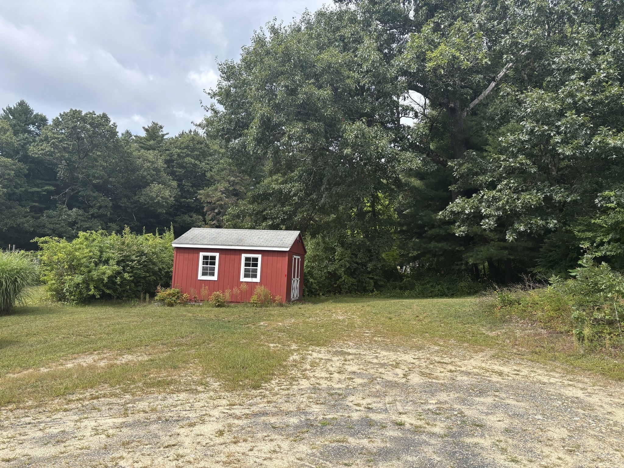 main property photo 8