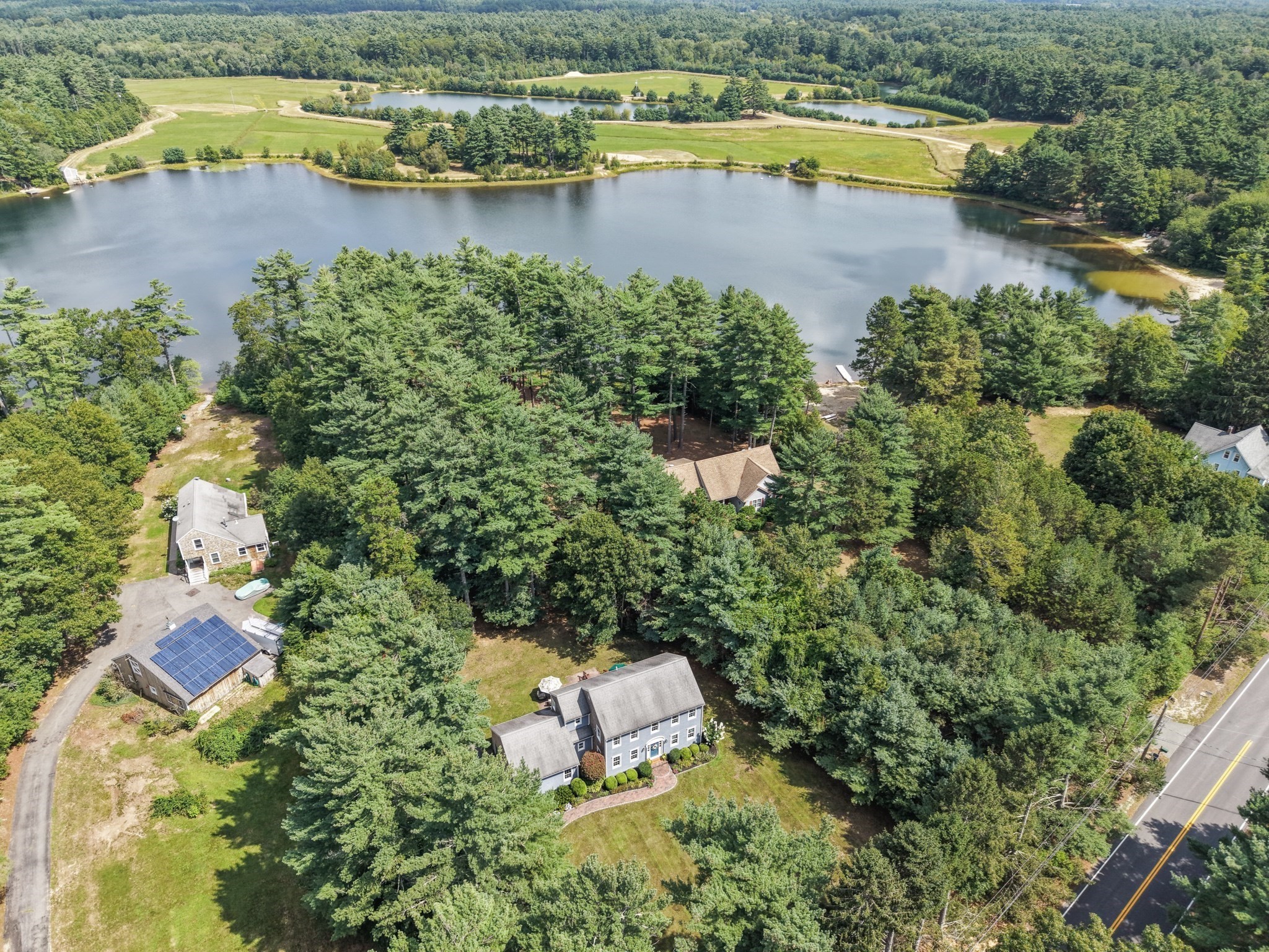 main property photo 40