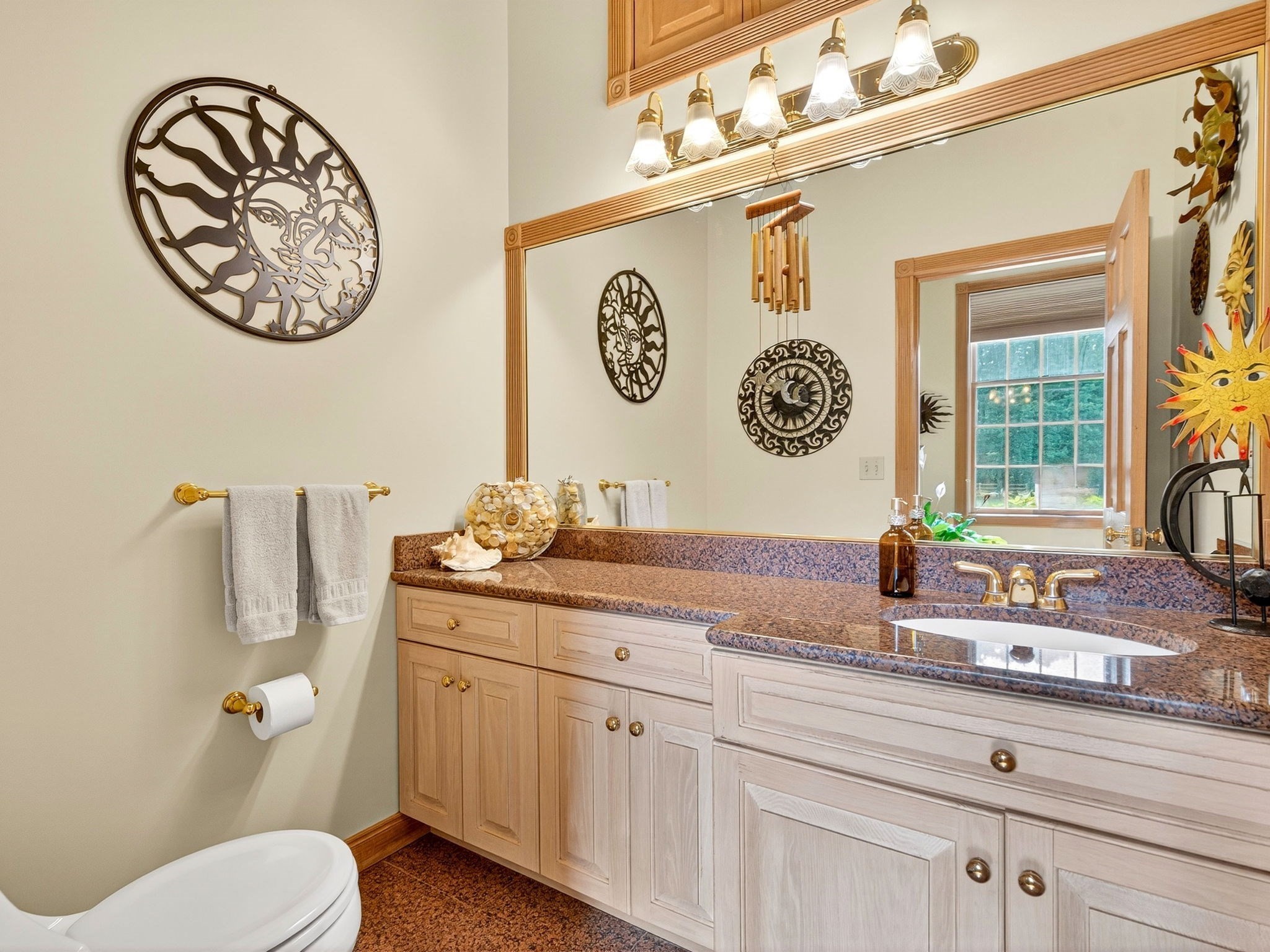 main property photo 17