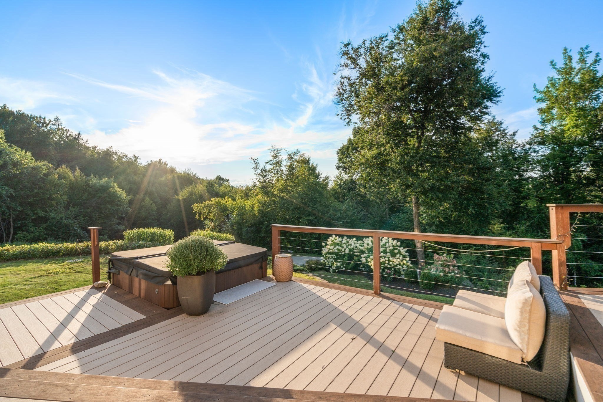 main property photo 30