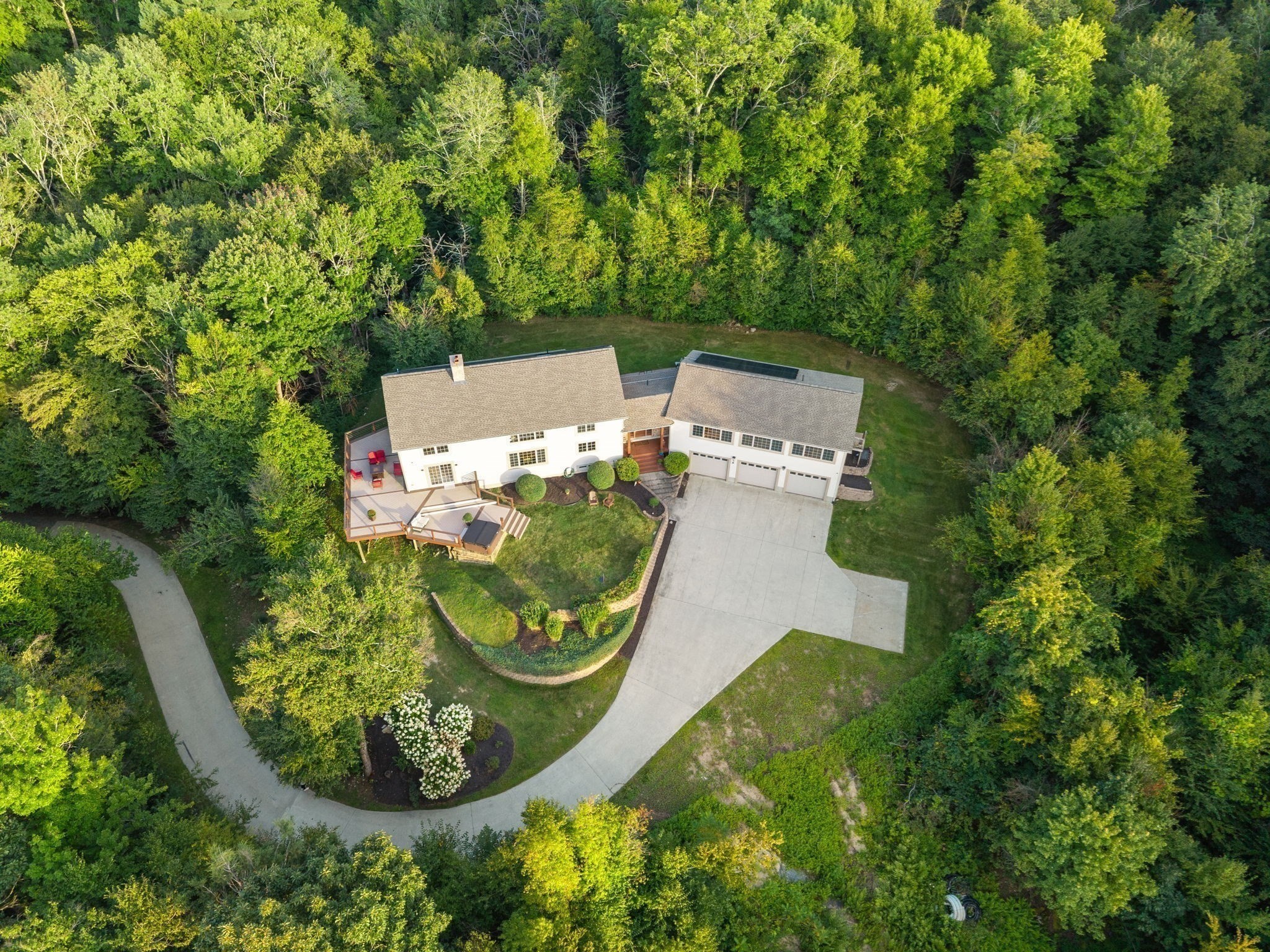 main property photo 40