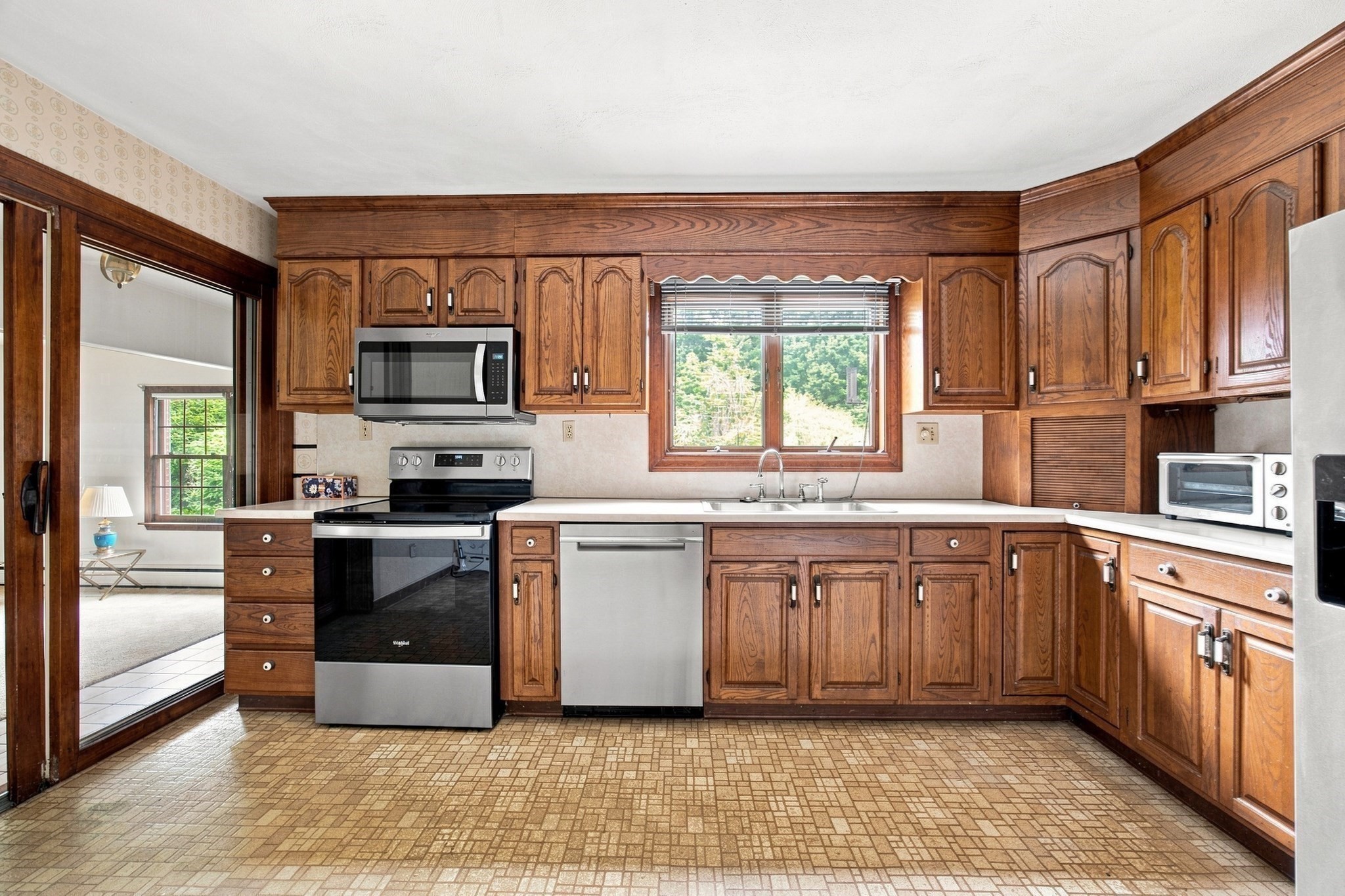 main property photo 8