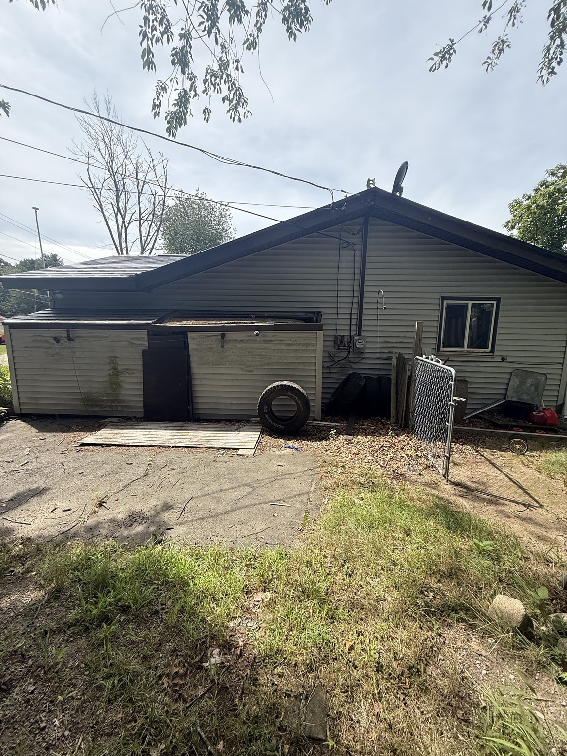 main property photo 5