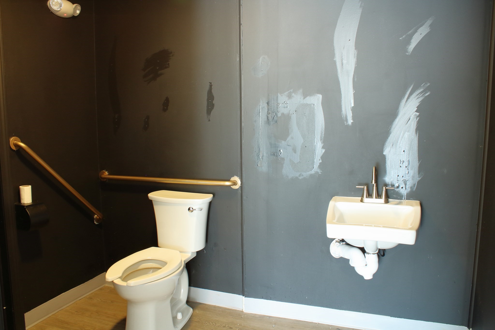 main property photo 5