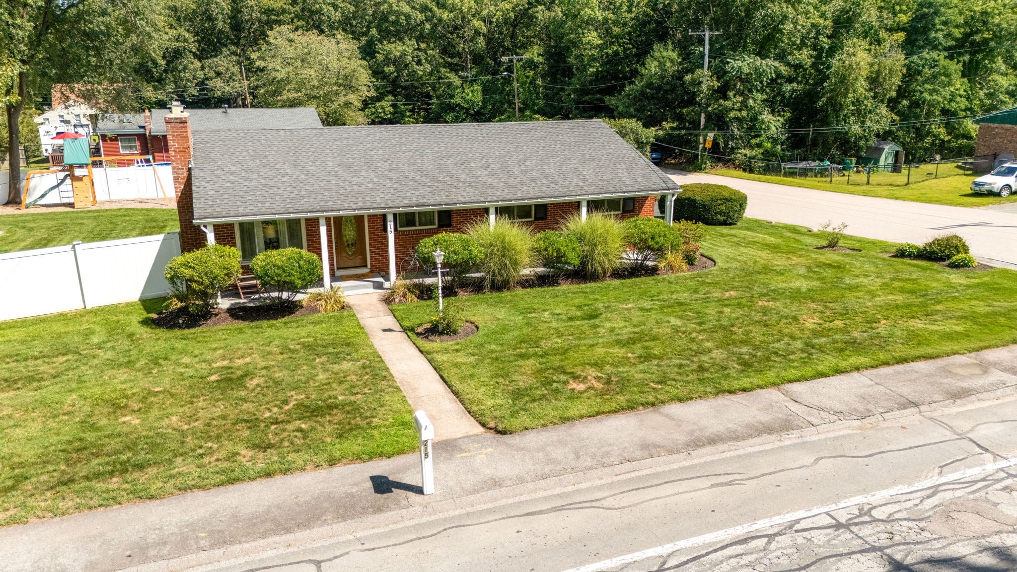 main property photo 41
