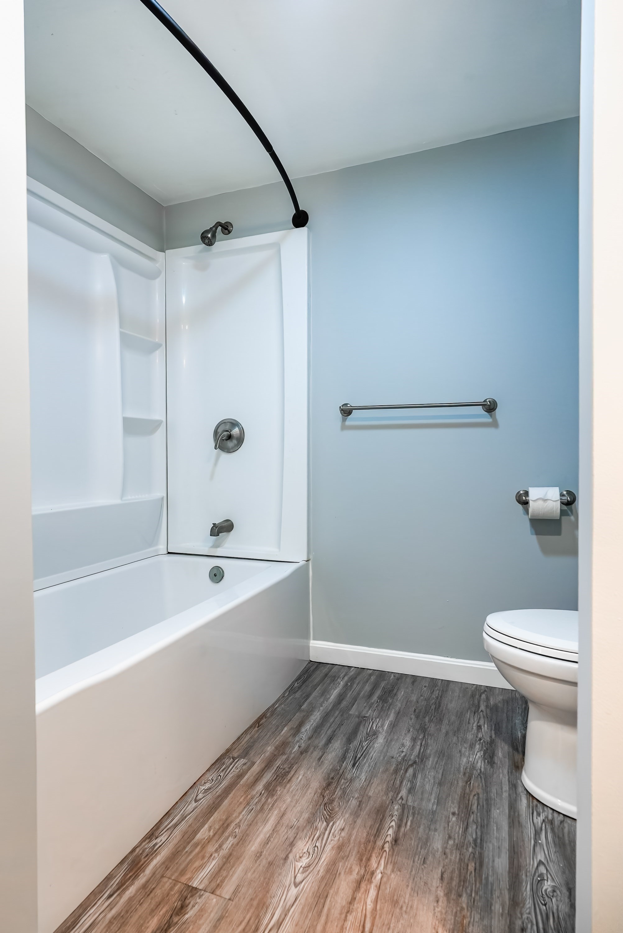 main property photo 17