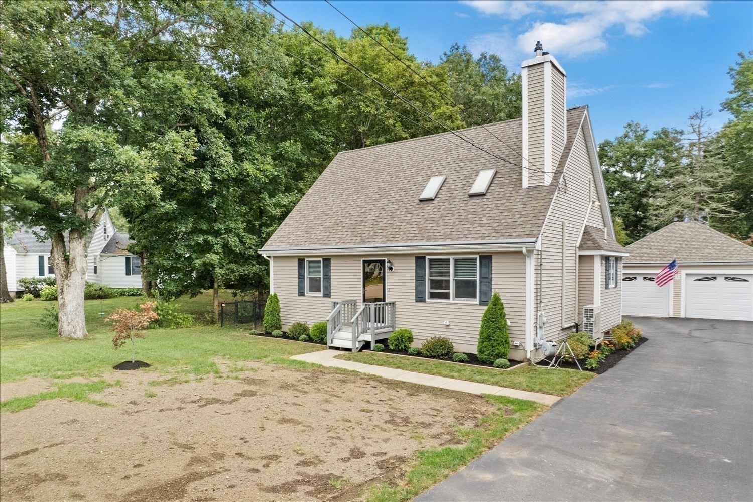 main property photo 29