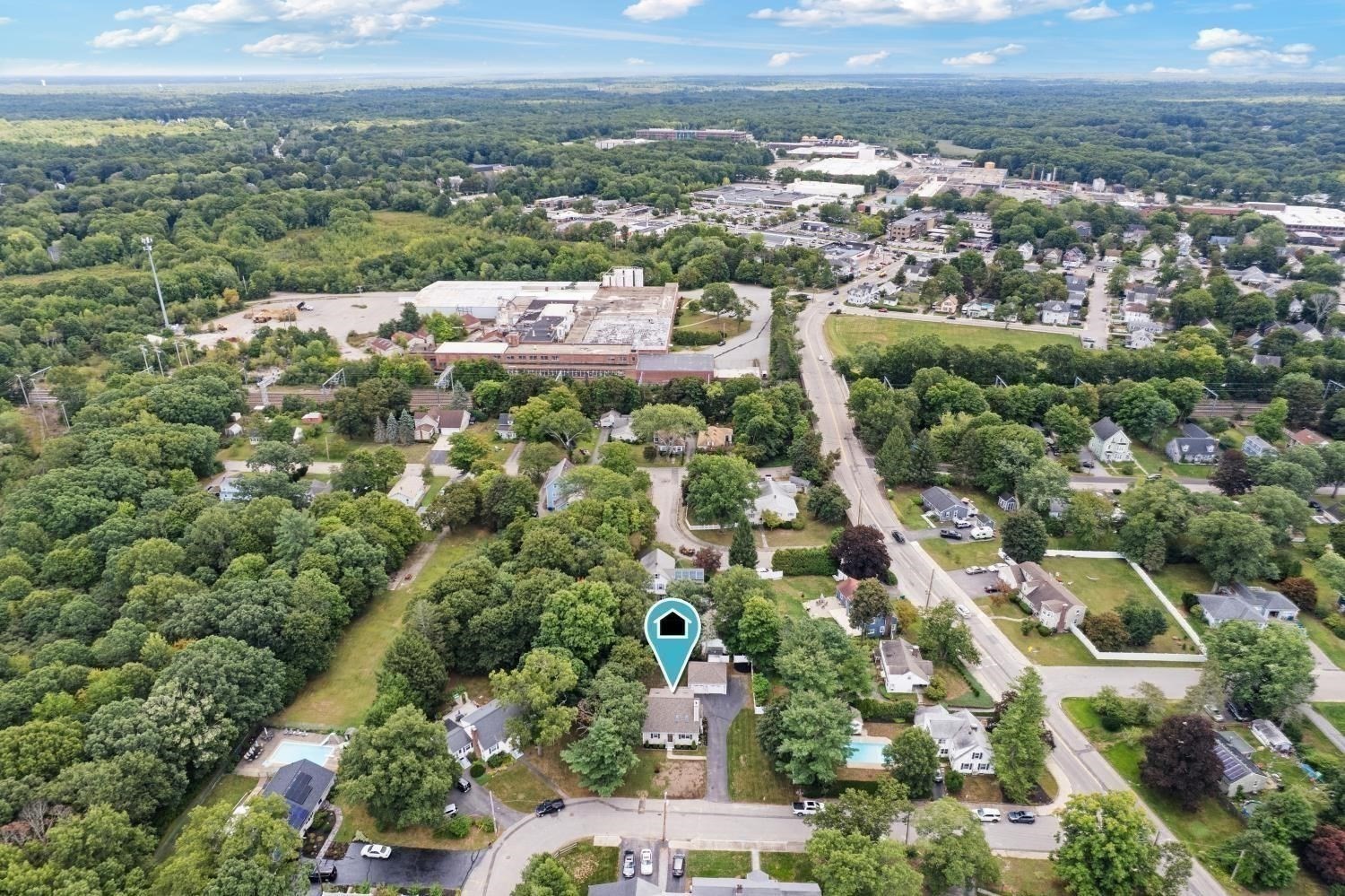 main property photo 33