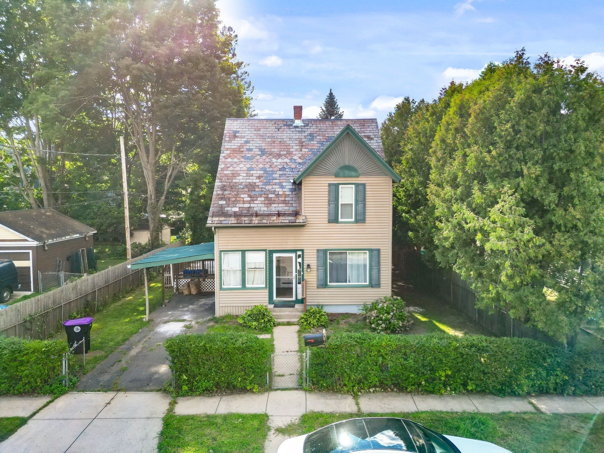 main property photo 2
