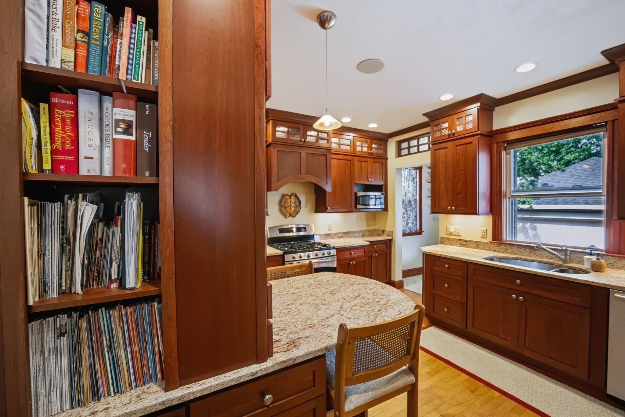 main property photo 5