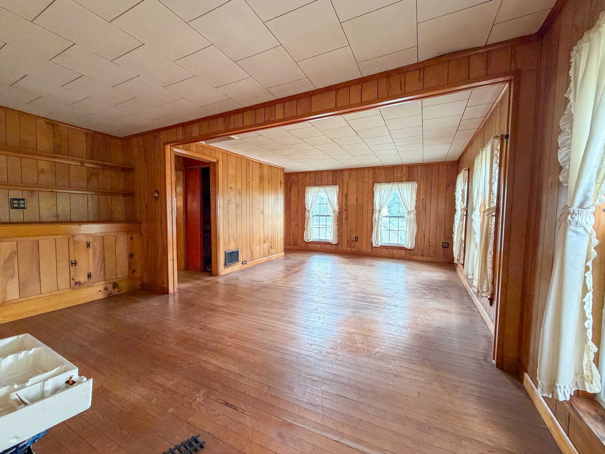 main property photo 17